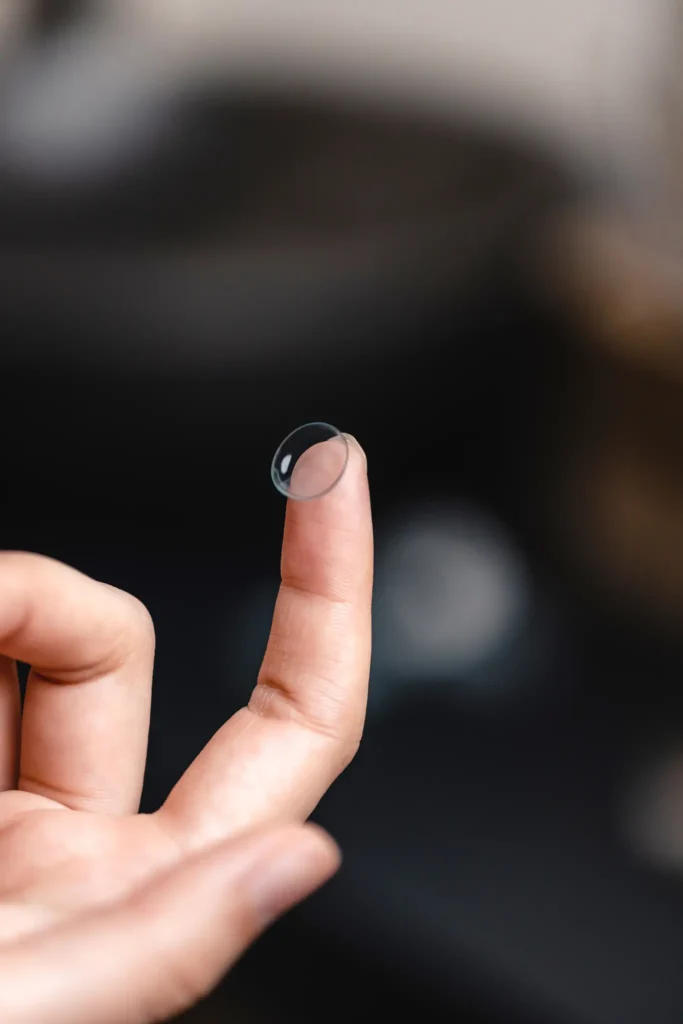 Contactlenzen vergelijken met gewone lenzen en nachtlenzen